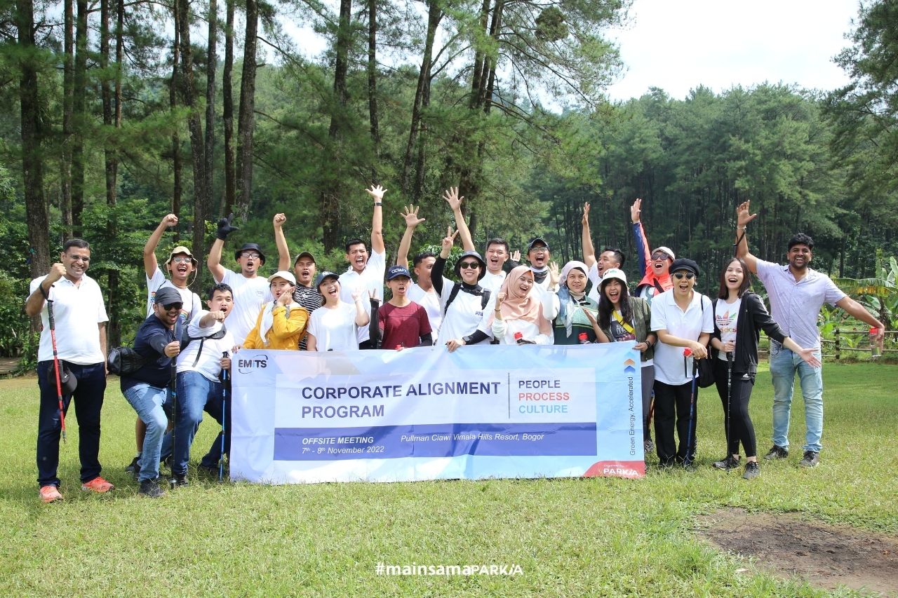 tema outing kantor